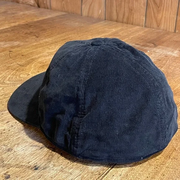 Supreme Hat - Picture 2 of 3